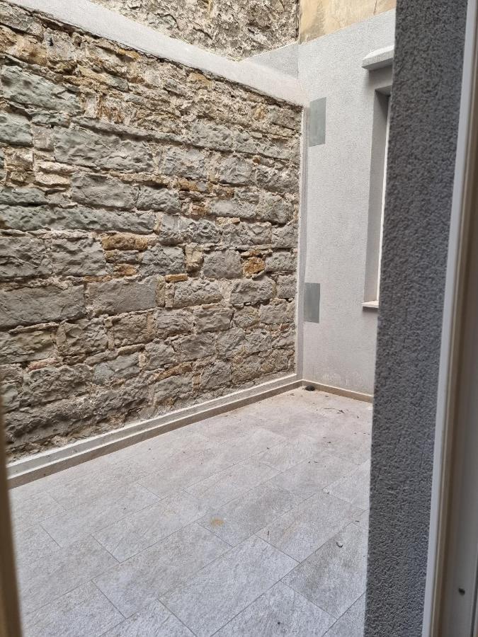 Cherry 1 Apartment Trieste Luaran gambar